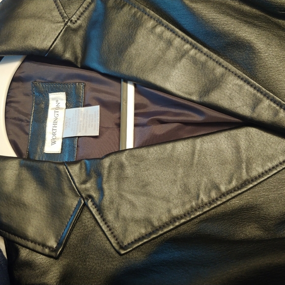 NEW Leather Jacket ( S) - Picture 4 of 8
